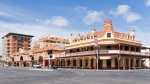 Straßenkreuzung in Adelaide